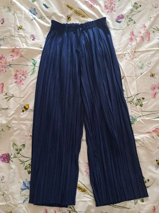 Pantalón plisado niña azul marino