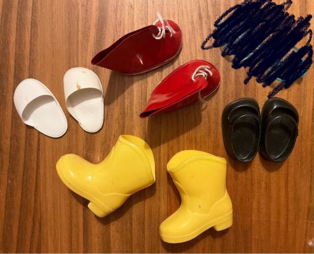 Zapatos Lesly y botas Nancy muñeca antigua