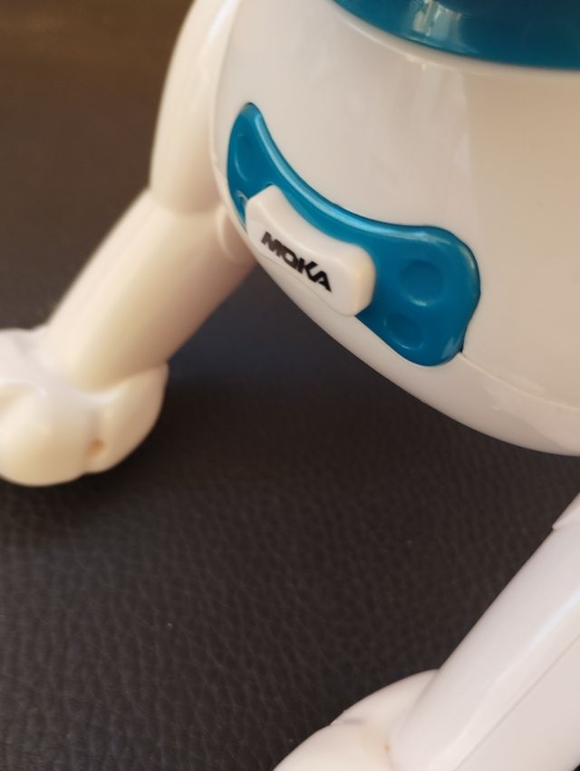 Cão robô interativo Moka