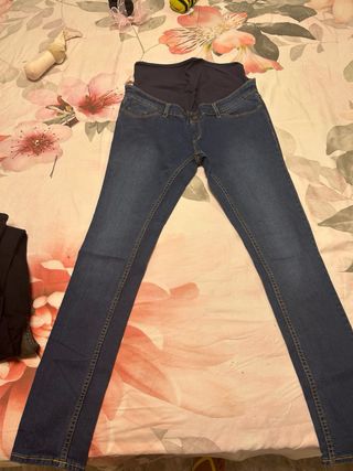 Jeans premamá modernos talla S
10€c/u   30todos 