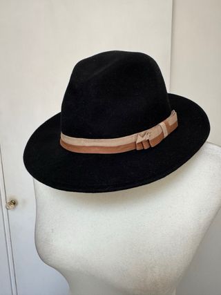 Gorro mujer negro y marrón