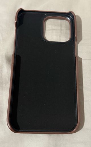 Carcasa iPhone 15 ProMax marrón carga inalámbrica