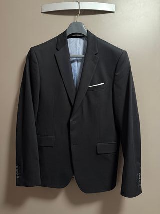 Traje negro Zara Talla 50 (L) (americana+pantalón)