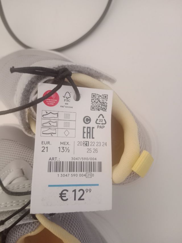 Lote zapatillas deportivas niño