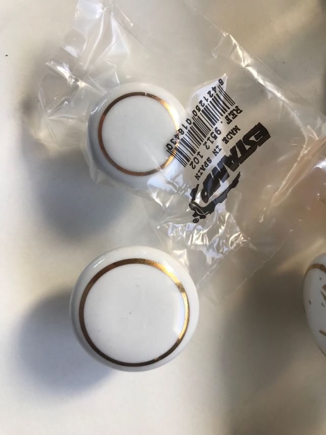 Pomos de Porcelana y dorado