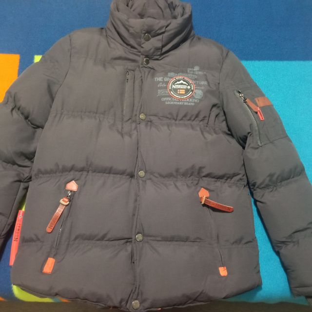 Geographical Norway marrón hombre