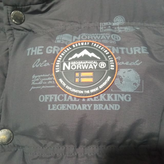 Geographical Norway marrón hombre