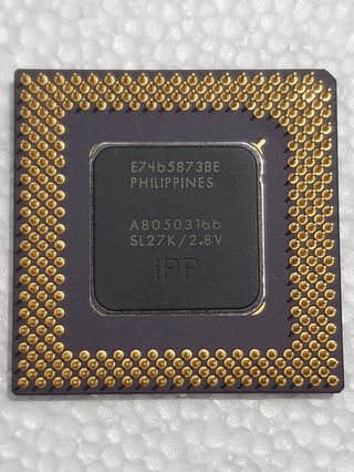 Processador cerâmico vintage Intel Pentium MMX 166