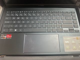 ASUS ZenBook Portátil