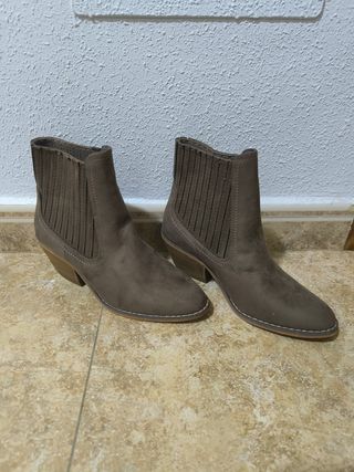 Botines Marrón - Tacón ancho