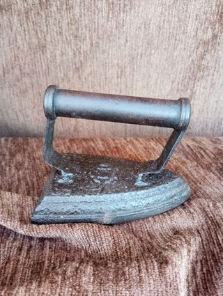 Plancha Hierro Antigua