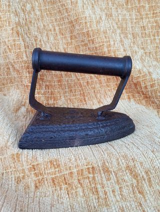 Plancha Hierro Antigua