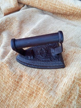 Plancha Hierro Antigua