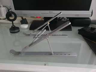 Soporte portátil plegable para ordenador