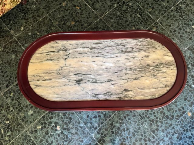Mesa ovalada mármol-madera