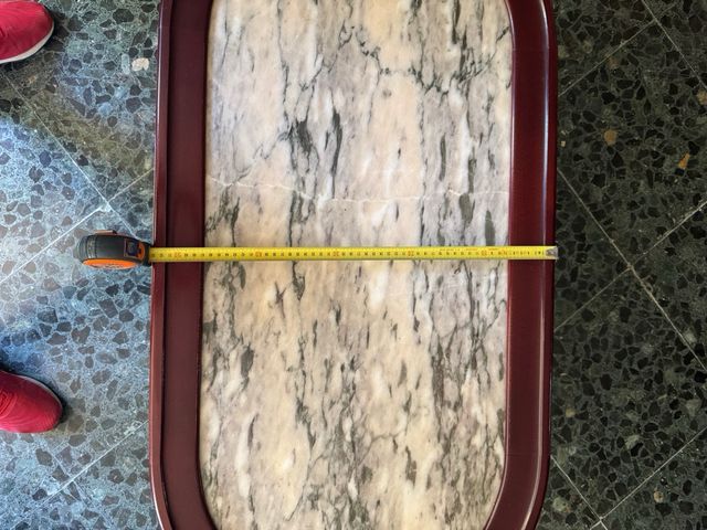 Mesa ovalada mármol-madera