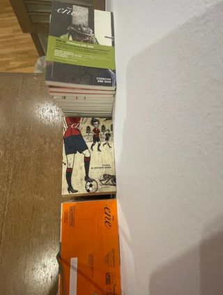 Libros/ Revista EÑE / Edit. La Fábrica 
