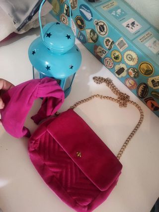 Diadema y bolso rosa palo