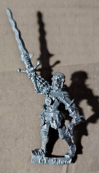Warhammer Old World Greatswords Champion Captain