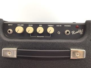 amplificador bajo fender rumble