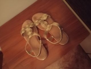 Zapatos cuña negros y marrones