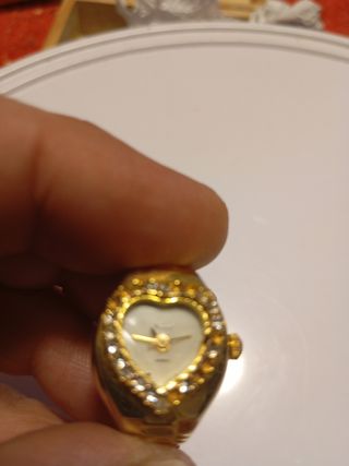 Anillo reloj dorado