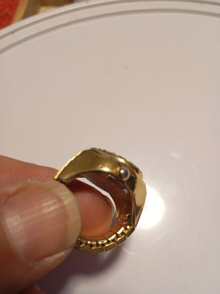 Anillo reloj dorado