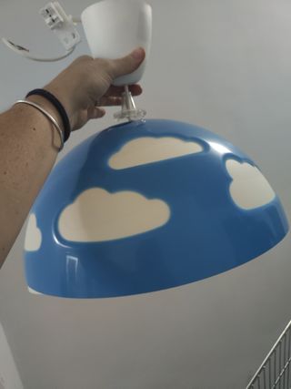 Lampara infantil nubes IKEA