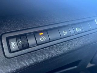 Peugeot 3008 Hybrid 225 Allure e-EAT8 165 kW (225 CV)