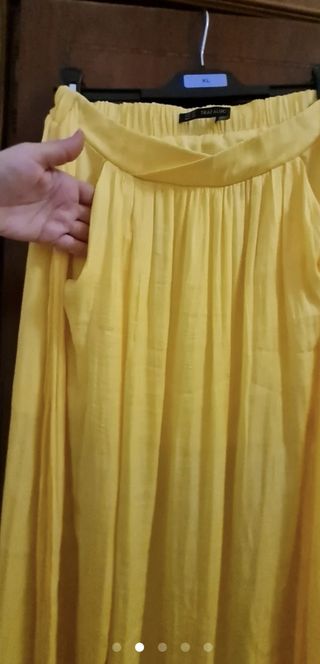 Falda larga amarilla Zara