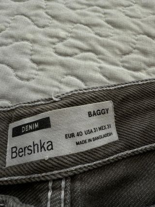 Vaqueros Bershka Grises | Baggy