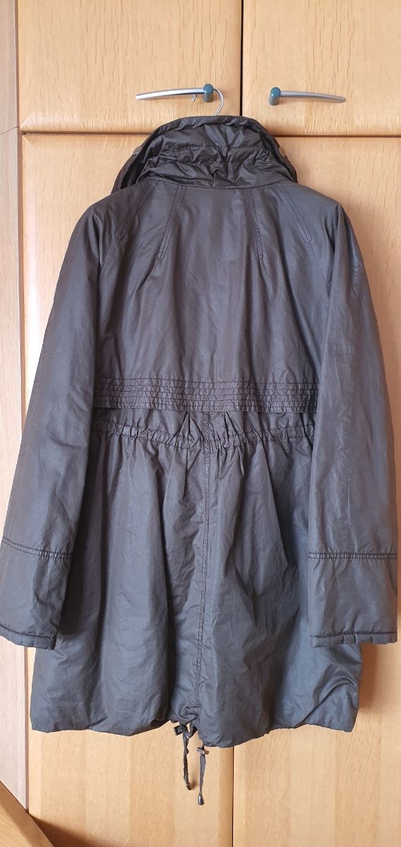 Gabardina marrón-oliva