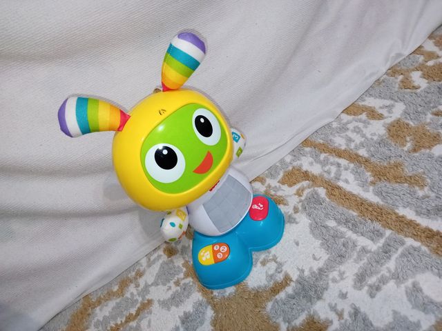 Muñeco robot Fisher-Price Mi Amiga Beba (español)