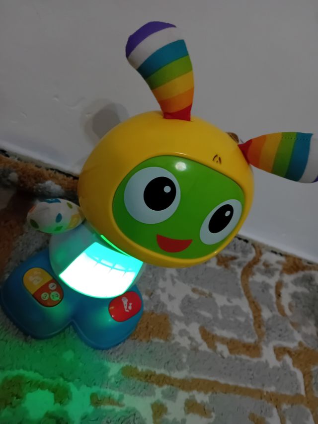Muñeco robot Fisher-Price Mi Amiga Beba (español)