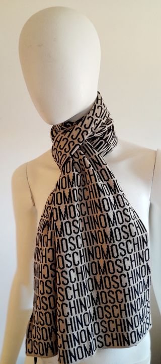 Bufanda Moschino beige y negra a estrenar 