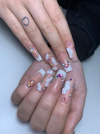 UÑAS