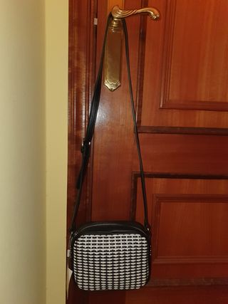 Bolso DAVID JONES blanco&negro