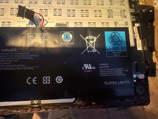 Batería Fujitsu 14.4v 3150mAh y teclado fujitzu 