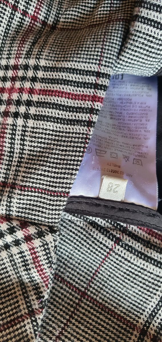 Pantalones cuadros gris-rojo