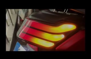 Luz trasera NMAX - pilotos rojos