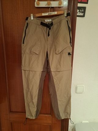 Pantalón cargo convertible Zara