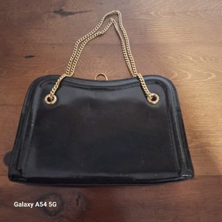 Bolso negro vintage | Cadena dorada