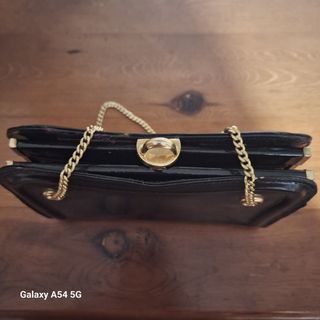 Bolso negro vintage | Cadena dorada
