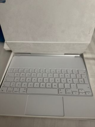 Tastiera magica per iPad - Apple