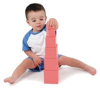 Torre Montessori/Rosa o Multicolore — Versione 3D