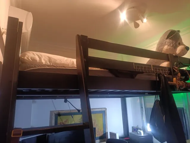 Cama alta IKEA STORA Negra