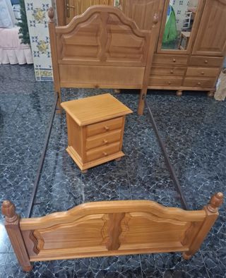 Cabeceros, pieceros y mesitas noche madera