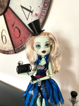  Monster High