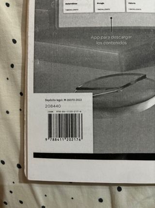 Libro de 1º Bachillerato de economía.