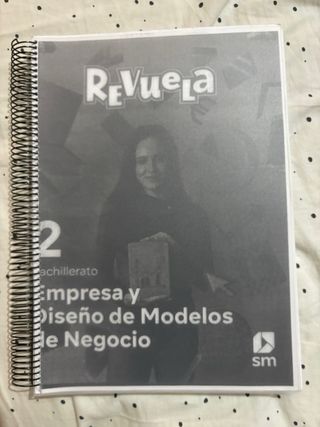 Libro de economía de 2º Bachillerato.